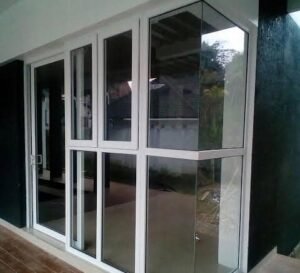 Pintu Kaca Aluminium